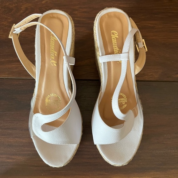 White Women's Sandals - Picture 1 of 3
